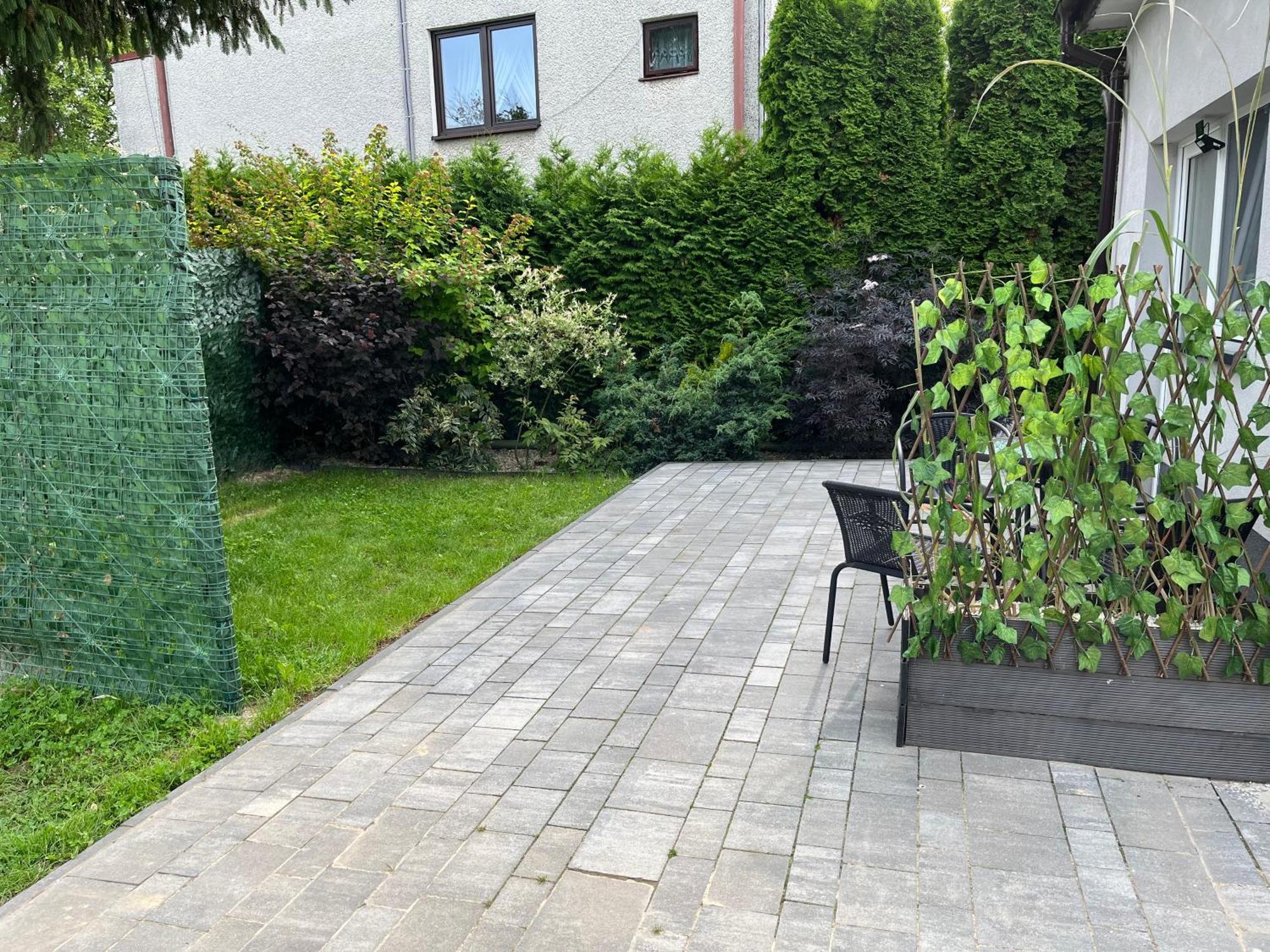 Apartament Ogrodowy Apartment Miechów Exterior foto